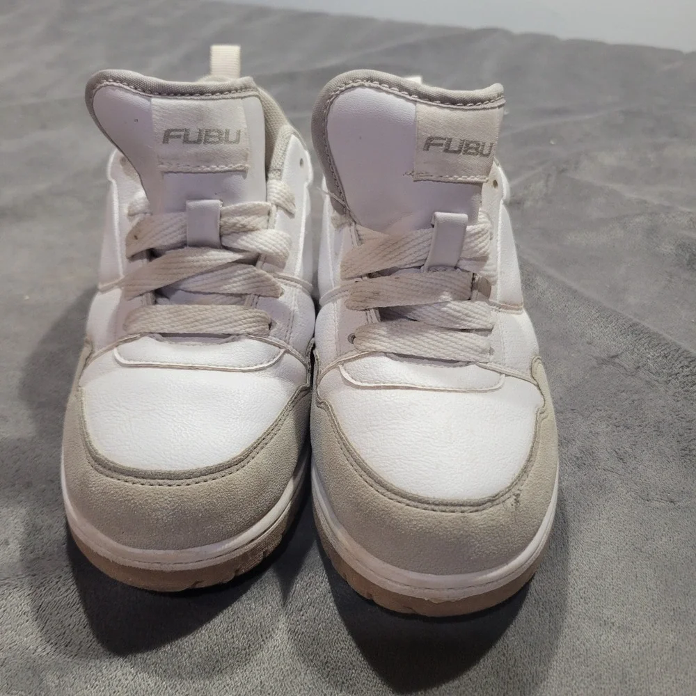 FUBU Mens White Gray Low Top Sneakers Shoes BYFB23SC00‎ Size 2 USA